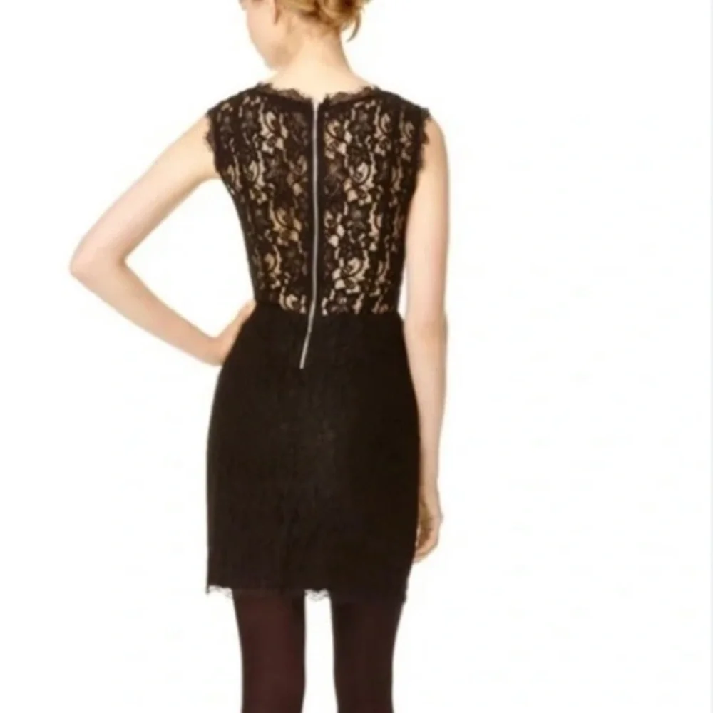 Babaton Aritzia Tobias Black Eyelash Lace V-Neck Sheath Mini Dress Size 4‎ - Picture 3 of 15